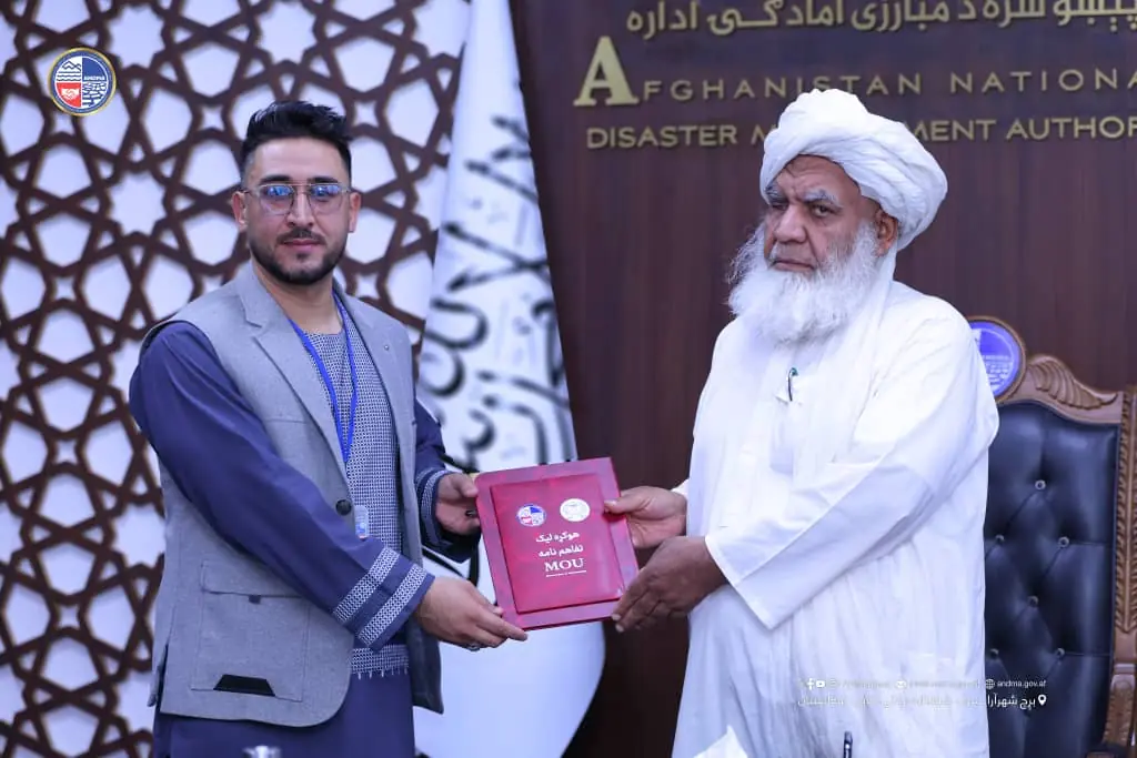 تفاهم نامه همکاری برای کمک رسانی به یک هزار و ۱۰۲ خانواده آسیب دیده در هلمند امضا شد