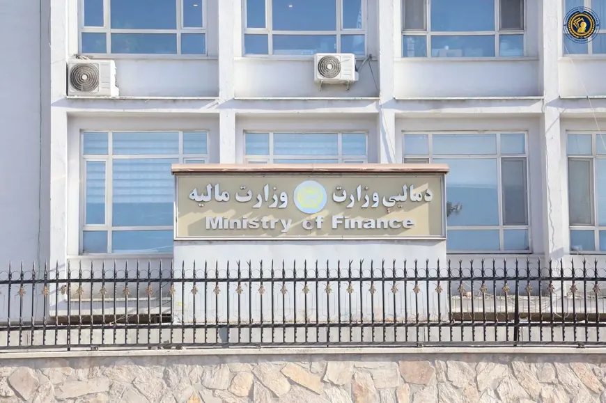تصویر همان گزارش: وزیر مالیه بر فراهم سازی تسهیلات برای سرمایه گذاران تأکید کرد