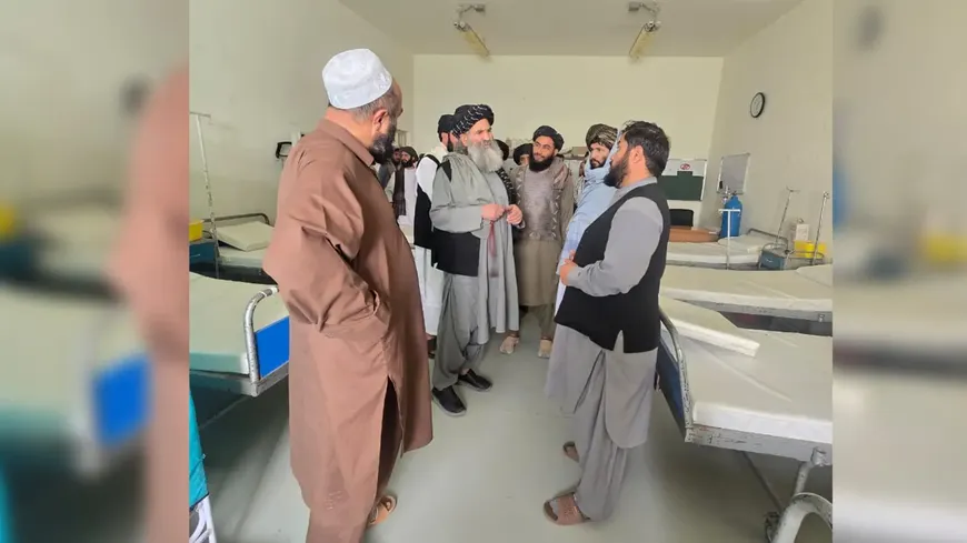 تصویر همان گزارش: معین مبارزه با مواد مخدر از مرکز تداوی معتادین در قندهار دیدن کرد