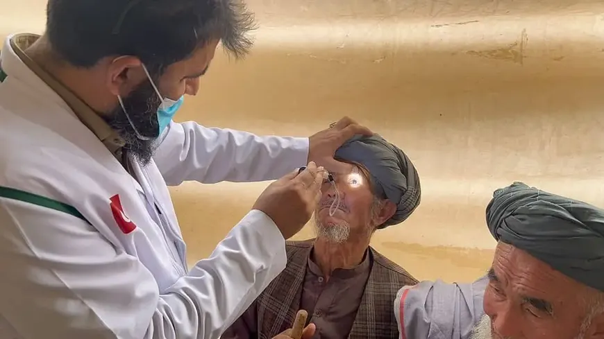 تصویر همان گزارش: بیش از ۲۵۰ عملیات رایگان چشم در تخار انجام شد